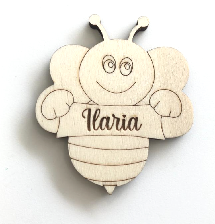APE IN LEGNO CON NOME APPLICAZIONE, SEGNAPOSTO BOMBONIERA COMPLEANNO