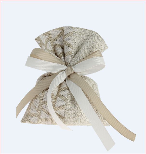 P.CONFETTI 8.5X10.5 CM DEC. TRIANGLE 8 CF - 104 CT