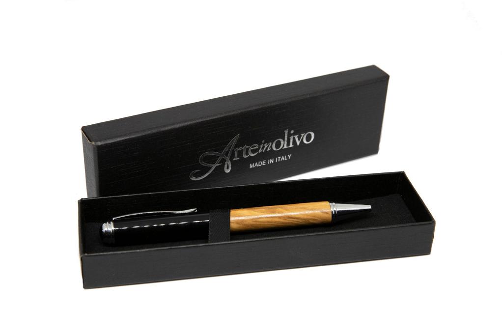 PENNA IN ULIVO CON INSERTO NERO C/BOX NERO