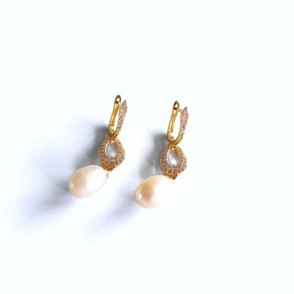 ORECCHINI PENDENTI VITTORIA IN ARGENTO CON ZIRCONI BIANCO CON PERLA NATURALE